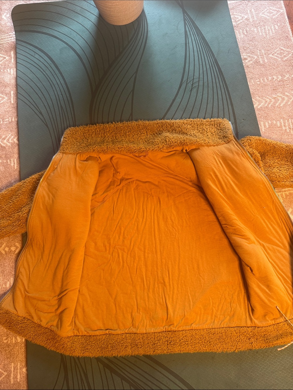 Lululemon oh so Sherpa jacket - Picture 9 of 12